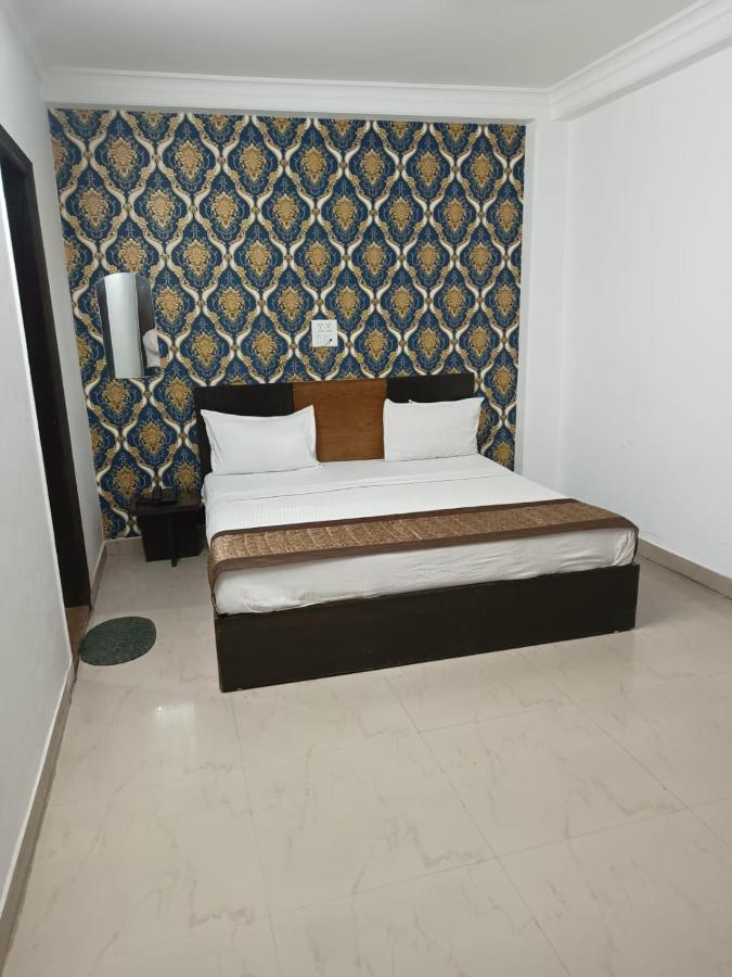 Hotel Airport Aditya Inn New Delhi Buitenkant foto