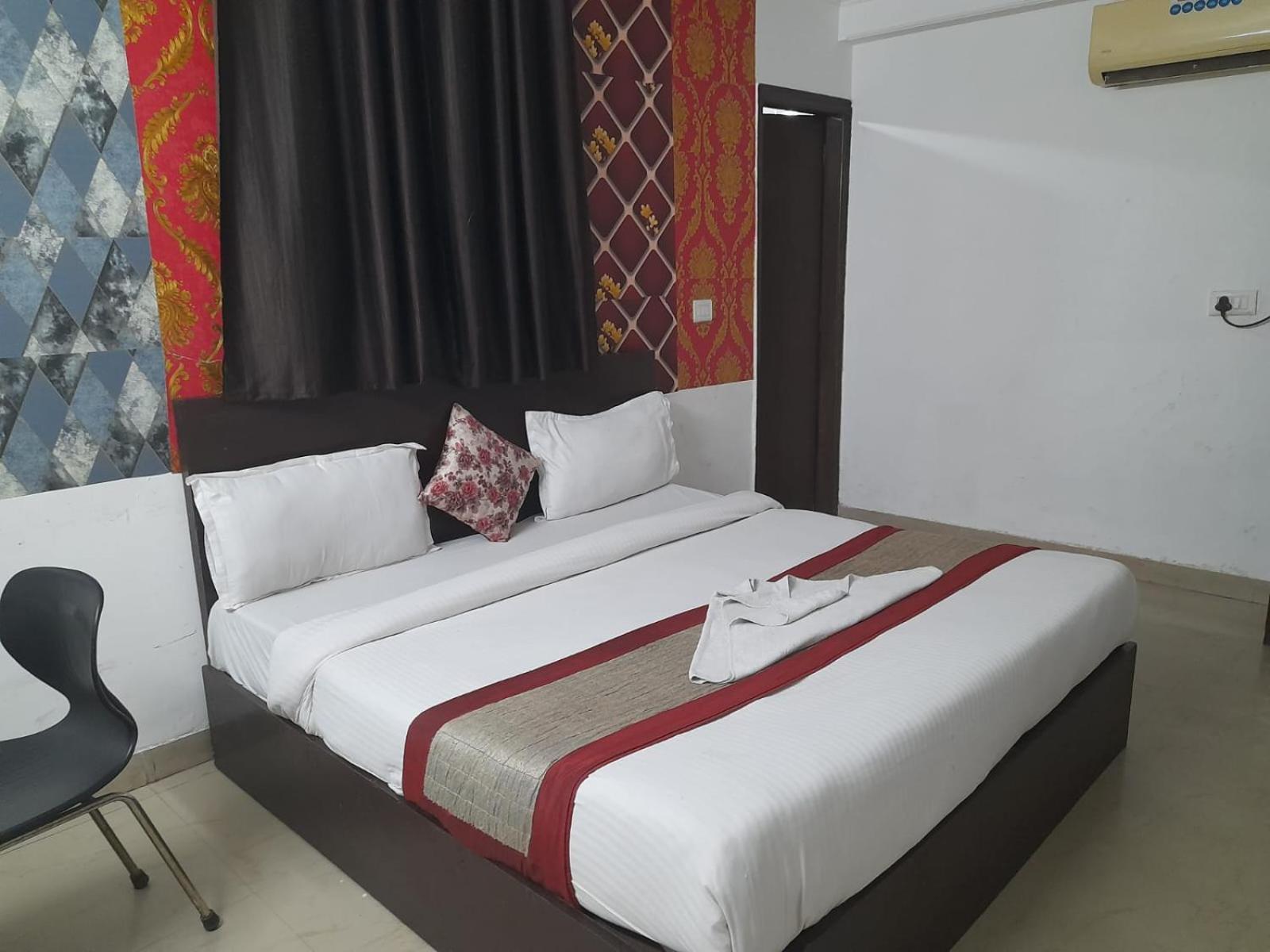 Hotel Airport Aditya Inn New Delhi Buitenkant foto